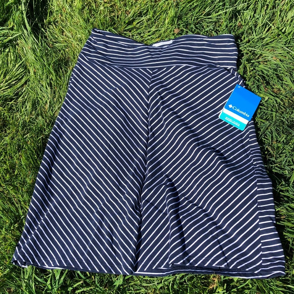 NWT Columbia omni/wick skirt